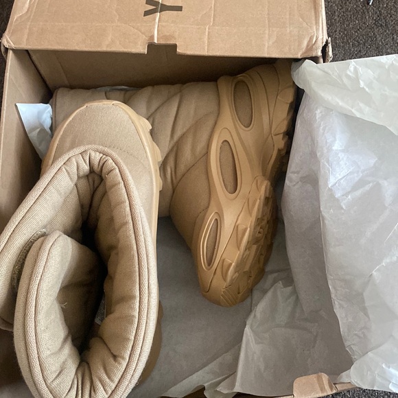 Yeezy Shoes - Brand new yezzy boots size 7 still have the box paid 1,500 want 550